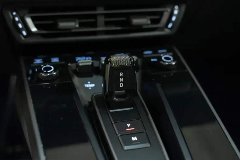 Porsche 992 din 2024 cu 29.900 km - oferta POR203554 - foto 27