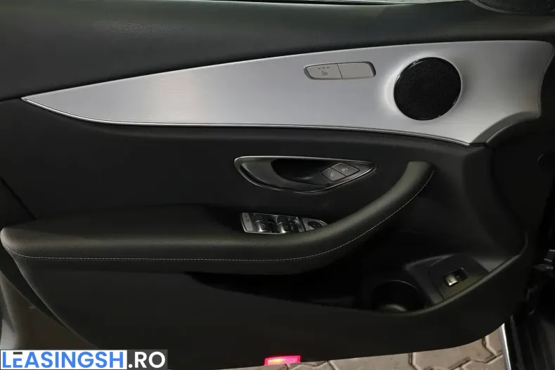 Mercedes-Benz E 450 (Clasa E) din 2023 cu 28.540 km - oferta MER203555 - foto 11