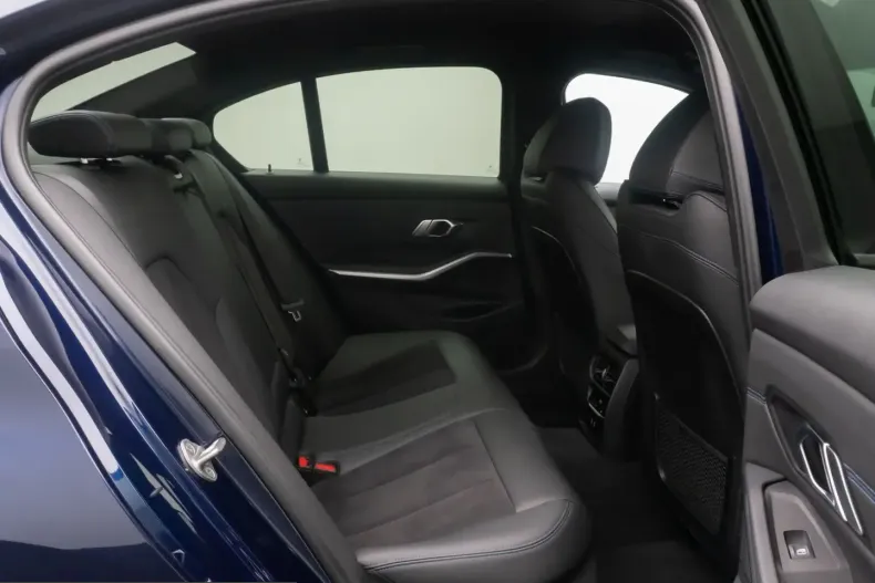 BMW 320 (Seria 3) din 2022 cu 36.665 km - oferta BMW203556 - foto 26