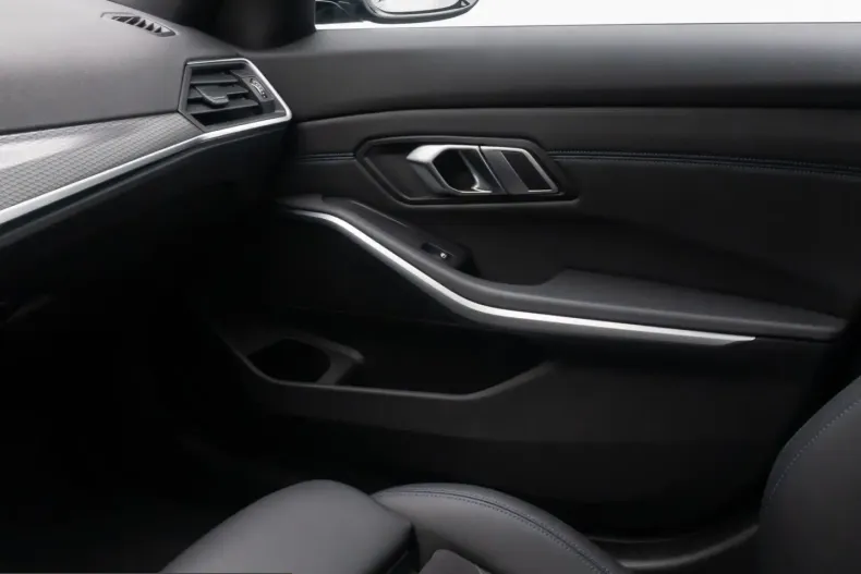 BMW 320 (Seria 3) din 2022 cu 36.665 km - oferta BMW203556 - foto 33