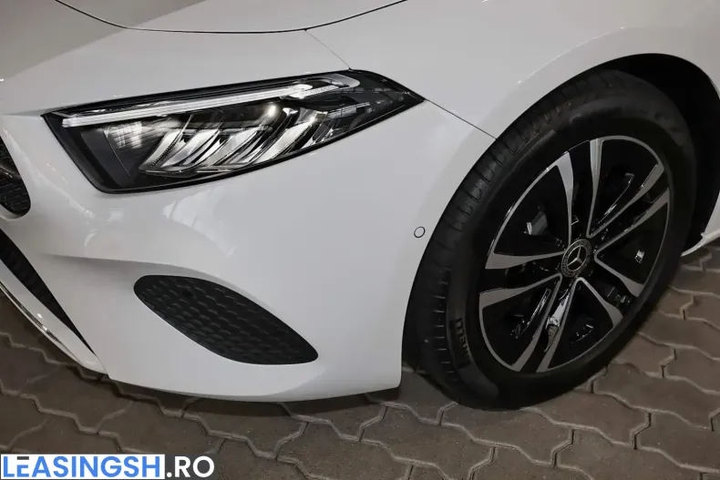 Mercedes-Benz A 180 (Clasa A) din 2025 cu 4.860 km - oferta MER203566 - foto 3
