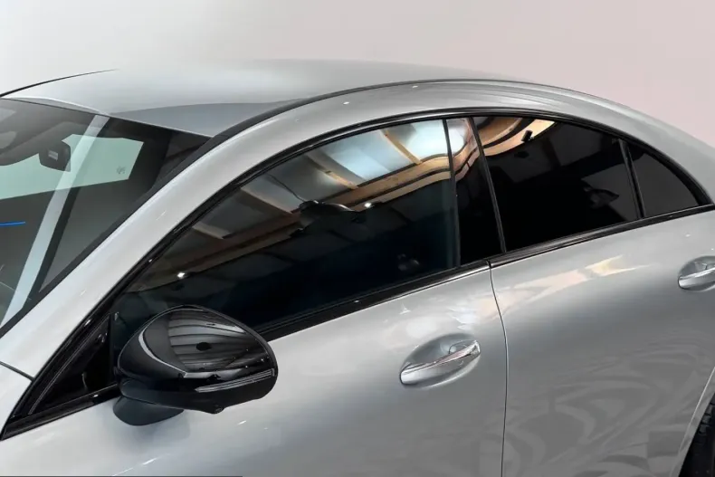 Mercedes-Benz CLA 200 (Clasa CLA) din 2024 cu 15.800 km - oferta MER203578 - foto 15