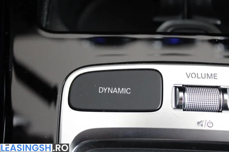 Mercedes-Benz CLA 200 (Clasa CLA) din 2025 cu 9.989 km - oferta MER203579 - foto 21