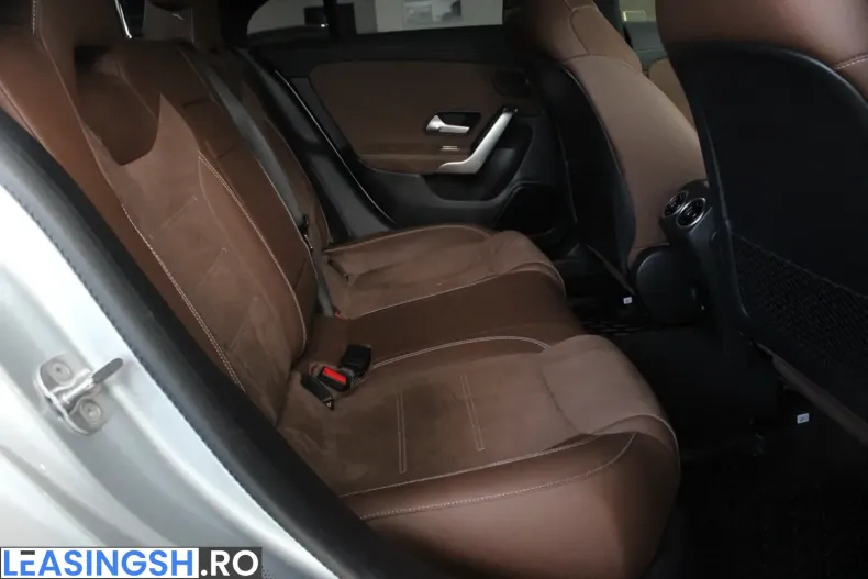 Mercedes-Benz CLA 200 (Clasa CLA) din 2025 cu 9.989 km - oferta MER203579 - foto 31