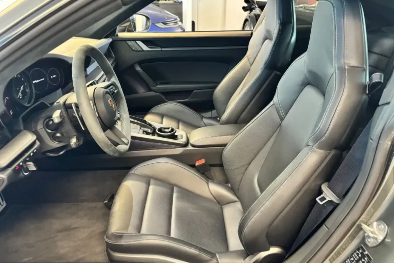 Porsche 992 din 2024 cu 18.900 km - oferta POR203585 - foto 12