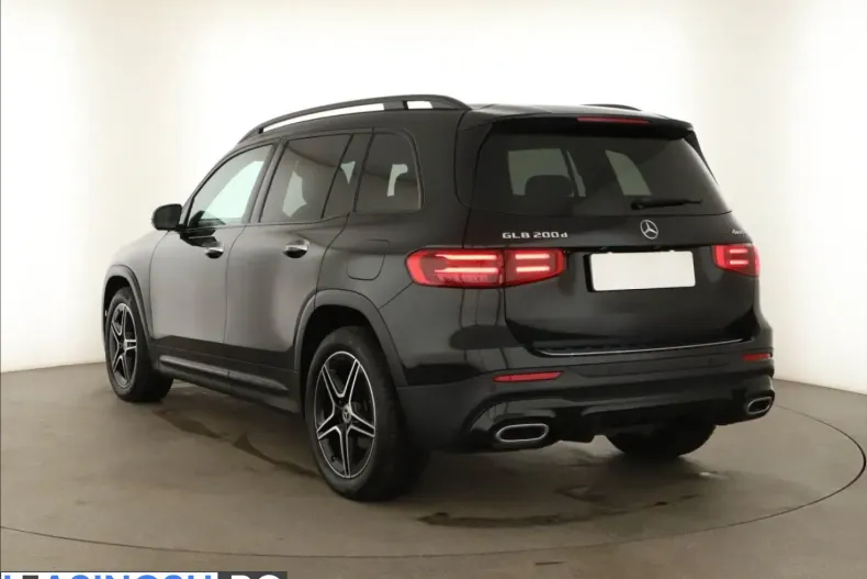 Mercedes-Benz GLB 200 (Clasa GLB) din 2024 cu 30.082 km - oferta MER203594 - foto 4