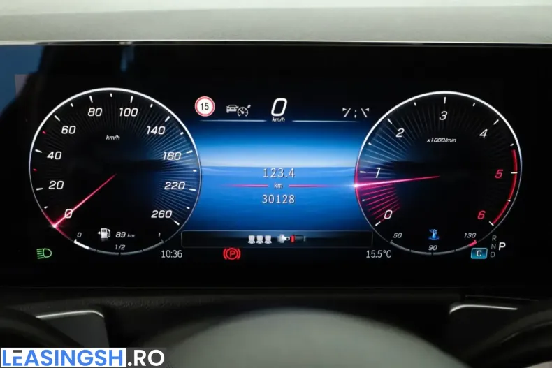 Mercedes-Benz GLB 200 (Clasa GLB) din 2024 cu 30.082 km - oferta MER203594 - foto 8