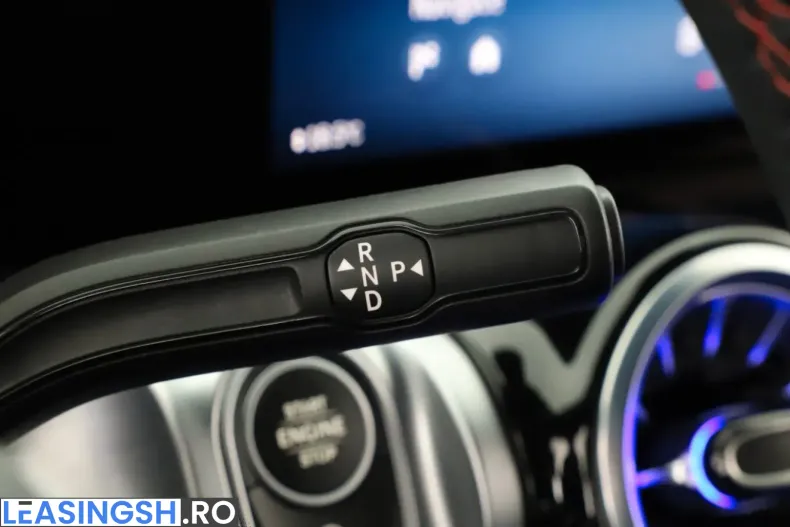 Mercedes-Benz GLB 200 (Clasa GLB) din 2024 cu 30.082 km - oferta MER203594 - foto 10