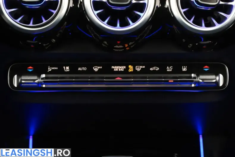 Mercedes-Benz GLB 200 (Clasa GLB) din 2024 cu 30.082 km - oferta MER203594 - foto 19