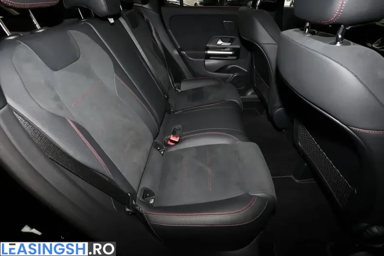 Mercedes-Benz GLA 250 (Clasa GLA) din 2023 cu 25.560 km - oferta MER203602 - foto 6