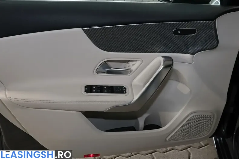 Mercedes-Benz A 180 (Clasa A) din 2024 cu 6.410 km - oferta MER203606 - foto 11