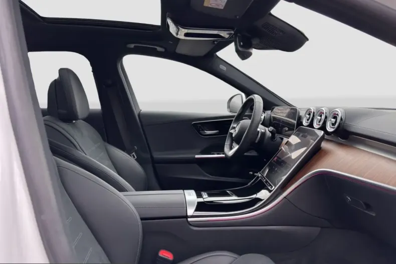 Mercedes-Benz C 300 (Clasa C) din 2023 cu 40.590 km - oferta MER203611 - foto 15