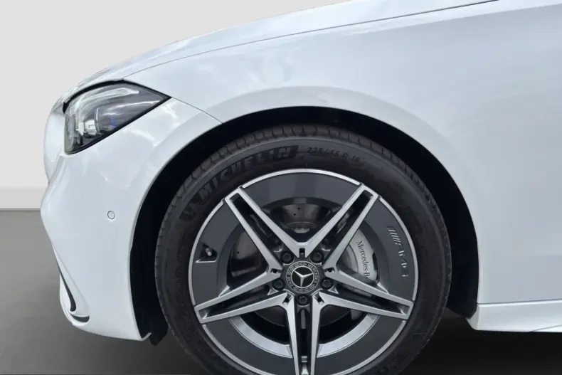 Mercedes-Benz C 300 (Clasa C) din 2023 cu 40.590 km - oferta MER203611 - foto 20