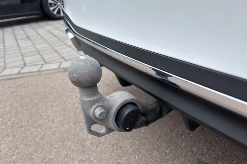 Mercedes-Benz C 300 (Clasa C) din 2023 cu 40.590 km - oferta MER203611 - foto 21