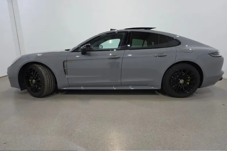 Porsche Panamera din 2023 cu 25.386 km - oferta POR203612 - foto 3