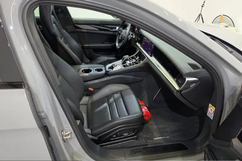 Porsche Panamera din 2023 cu 25.386 km - oferta POR203612 - foto 12