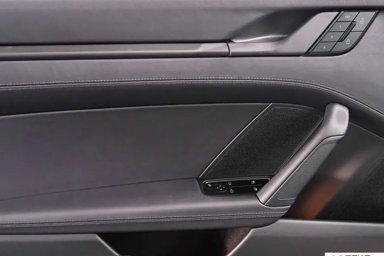 Porsche 992 din 2025 cu 4.900 km - oferta POR203621 - foto 16