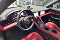 Porsche Taycan din 2026 cu 20 km - oferta POR203624 - foto 1