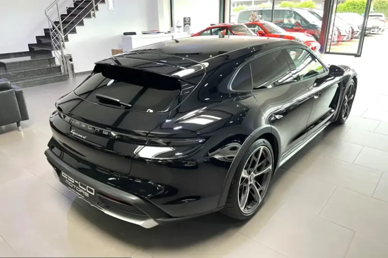 Porsche Taycan din 2026 cu 20 km - oferta POR203624 - foto 18