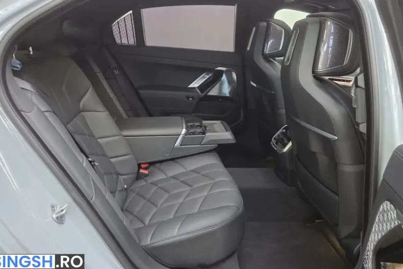 BMW 740 (Seria 7) din 2025 cu 5.950 km - oferta BMW203628 - foto 23
