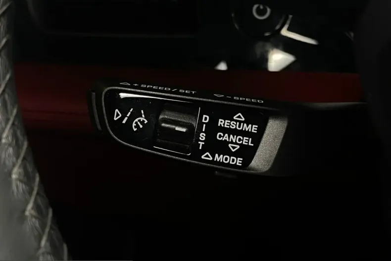 Porsche Taycan din 2023 cu 74.700 km - oferta POR203630 - foto 19