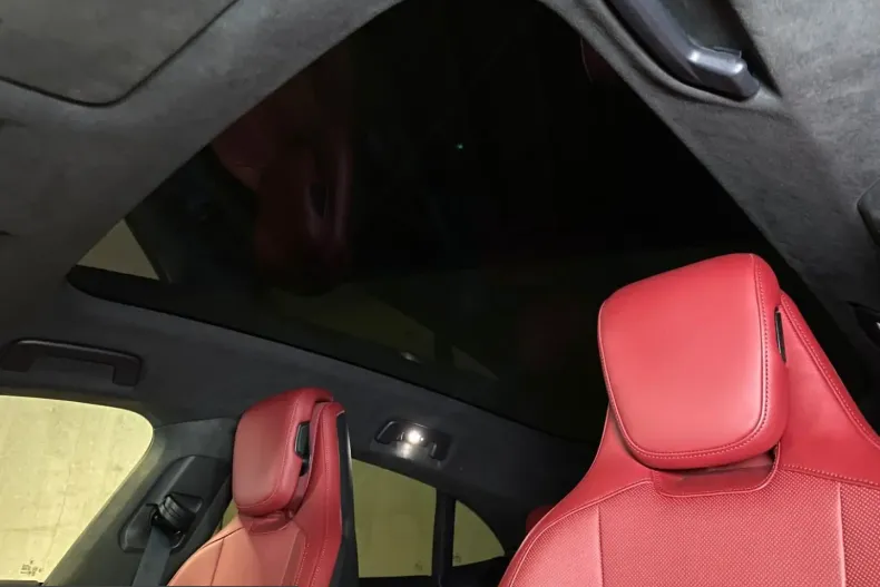 Porsche Taycan din 2023 cu 74.700 km - oferta POR203630 - foto 24