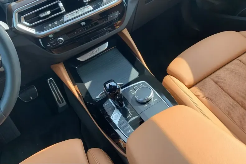 BMW X4 (Seria X) din 2024 cu 9.990 km - oferta BMW203632 - foto 6