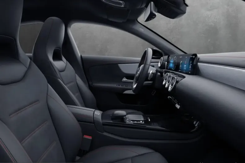 Mercedes-Benz CLA 180 (Clasa CLA) din 2022 cu 37.500 km - oferta MER203634 - foto 10