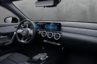 Mercedes-Benz CLA 180 (Clasa CLA) din 2022 cu 37.500 km - oferta MER203634 - foto 12