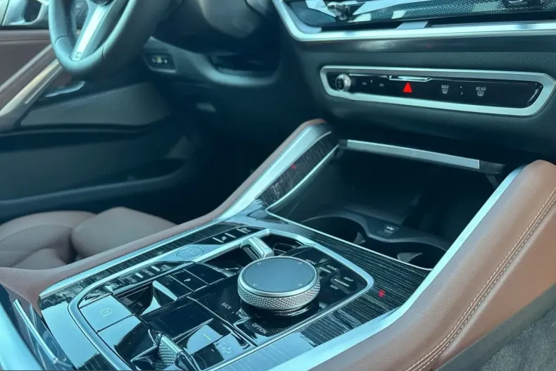 BMW X6 (Seria X) din 2025 cu 15.113 km - oferta BMW203638 - foto 14