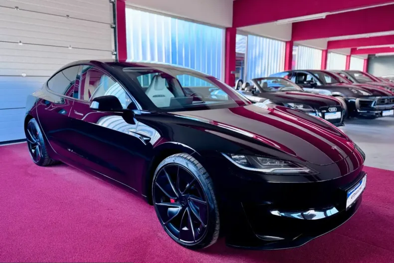 Tesla Model 3 din 2024 cu 36.700 km - oferta TES203639 - foto 2