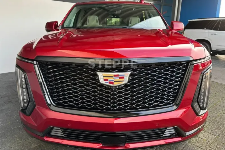 Cadillac Escalade din 2026 cu 10 km - oferta CAD203649 - foto 2