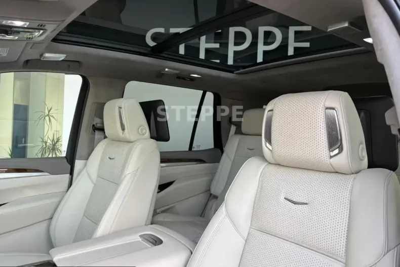 Cadillac Escalade din 2026 cu 10 km - oferta CAD203649 - foto 12