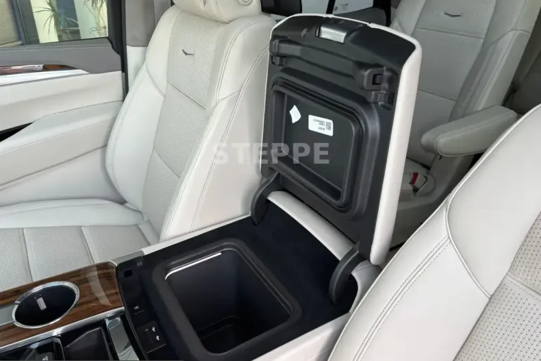 Cadillac Escalade din 2026 cu 10 km - oferta CAD203649 - foto 14