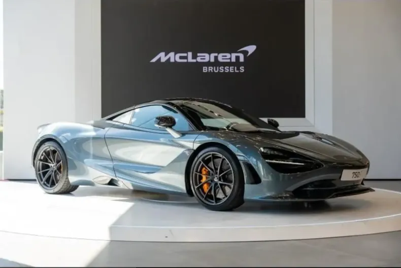 McLaren 750S din 2024 cu 4.500 km - oferta MCL203657 - foto 1