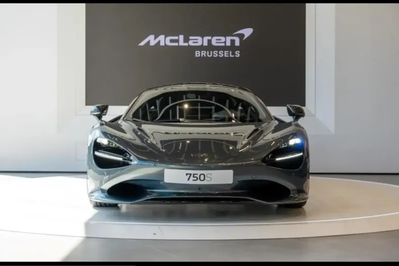 McLaren 750S din 2024 cu 4.500 km - oferta MCL203657 - foto 3