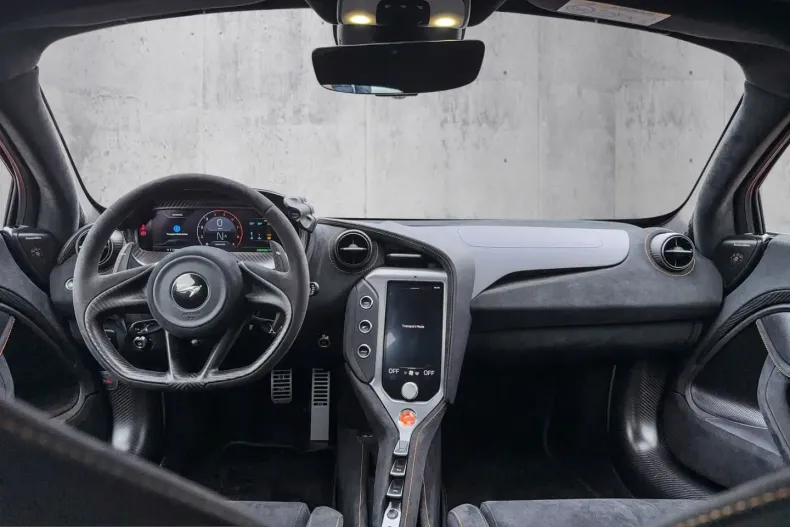 McLaren 750S din 2024 cu 2.770 km - oferta MCL203658 - foto 7