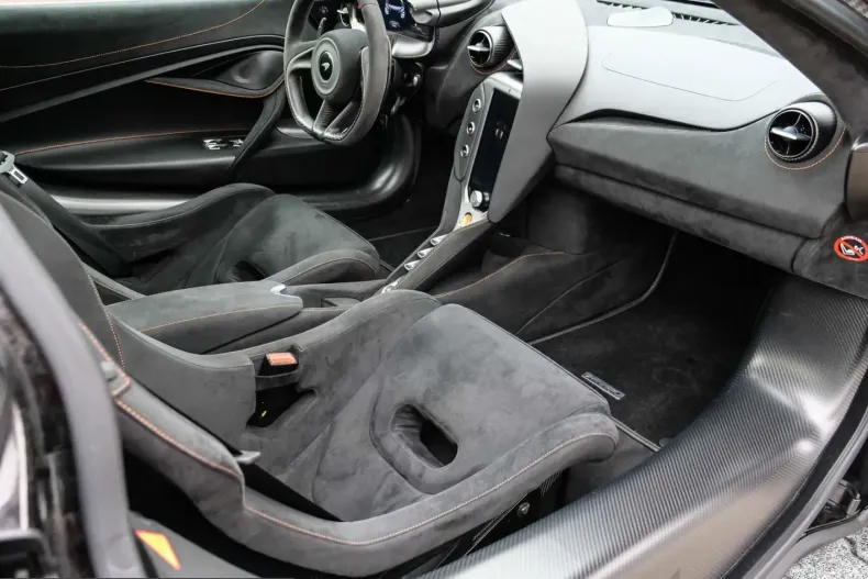 McLaren 750S din 2024 cu 2.770 km - oferta MCL203658 - foto 13