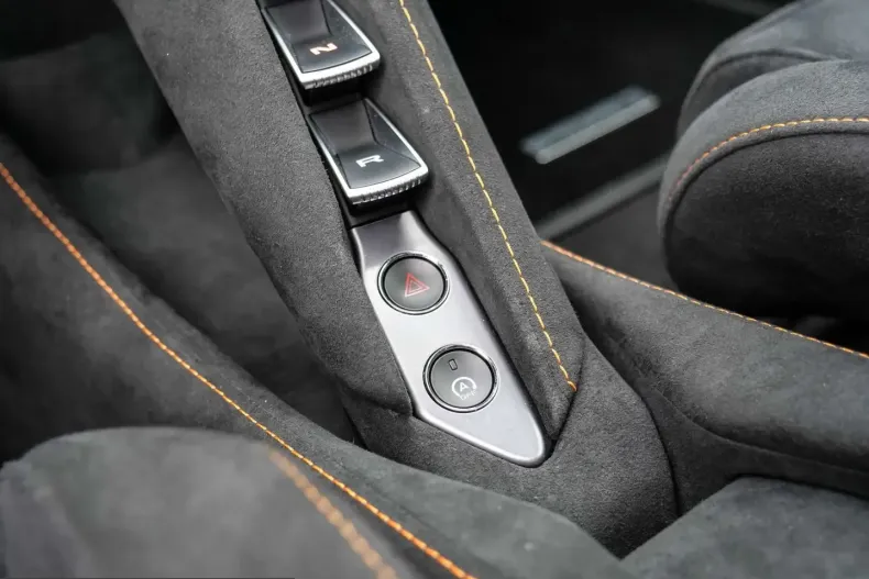 McLaren 750S din 2024 cu 2.770 km - oferta MCL203658 - foto 19