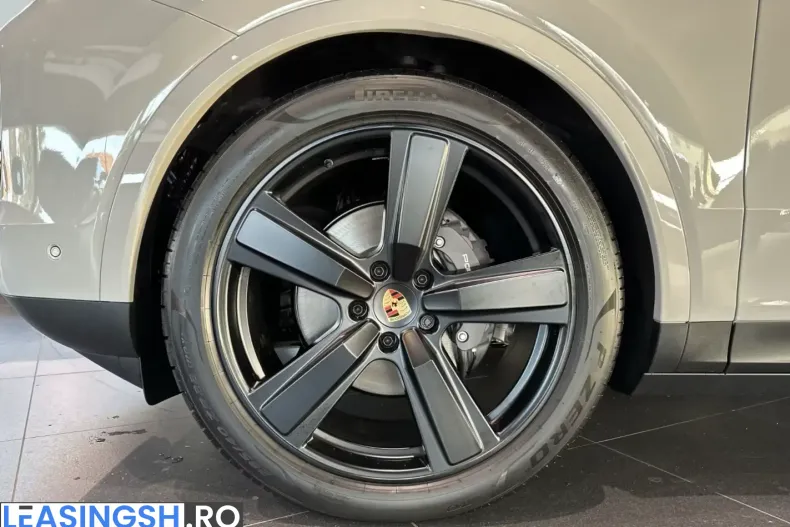 Porsche Cayenne din 2025 cu 19.900 km - oferta POR203663 - foto 8