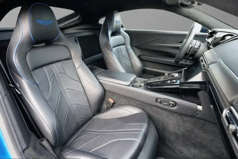 Aston Martin V8 Vantage din 2025 cu 12.810 km - oferta AST203666 - foto 28