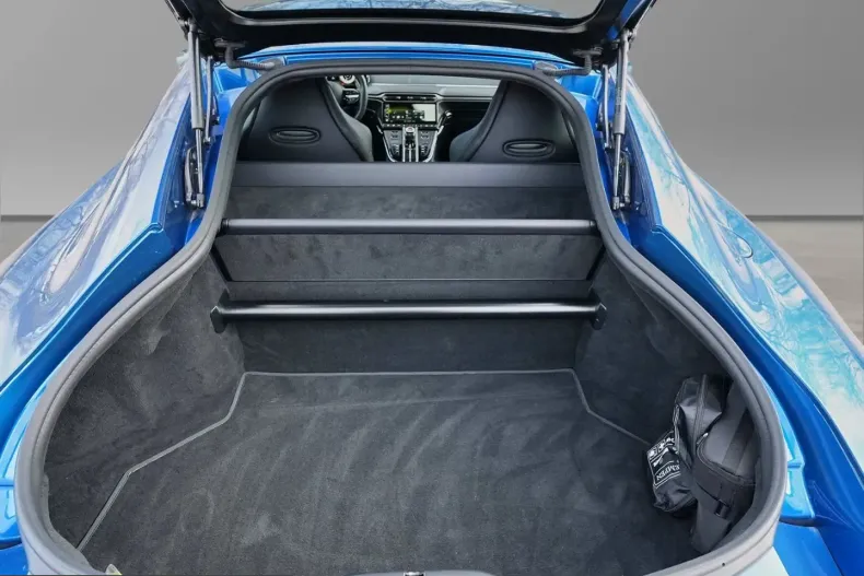 Aston Martin V8 Vantage din 2025 cu 12.810 km - oferta AST203666 - foto 29