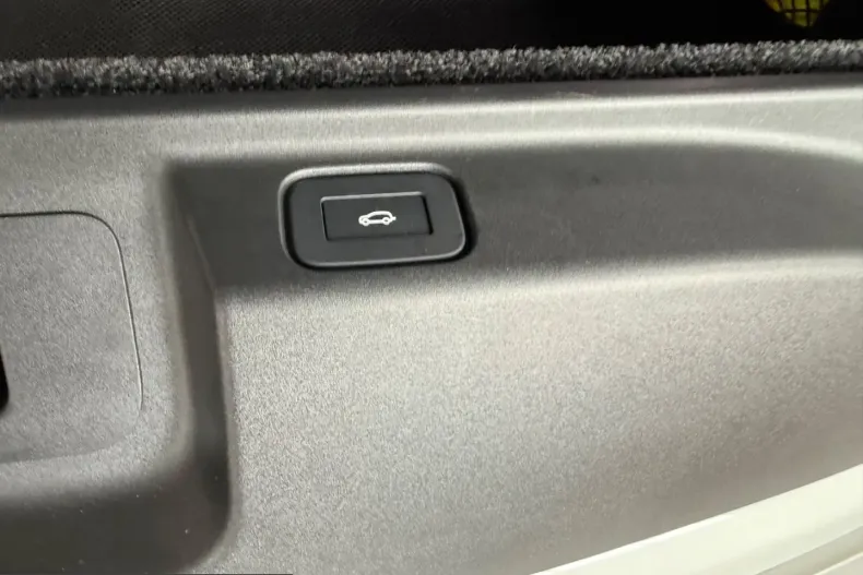 Land Rover Range Rover din 2024 cu 27.900 km - oferta LAN203670 - foto 22