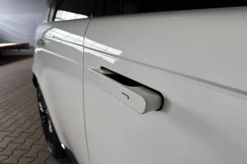 Land Rover Range Rover din 2024 cu 27.900 km - oferta LAN203670 - foto 24