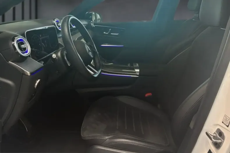 Mercedes-Benz GLC 300 (Clasa GLC) din 2024 cu 13.500 km - oferta MER203678 - foto 5