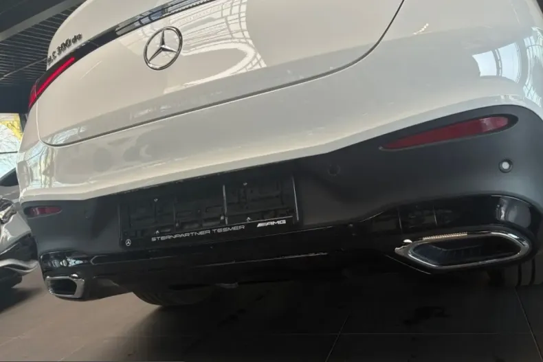 Mercedes-Benz GLC 300 (Clasa GLC) din 2024 cu 13.500 km - oferta MER203678 - foto 10