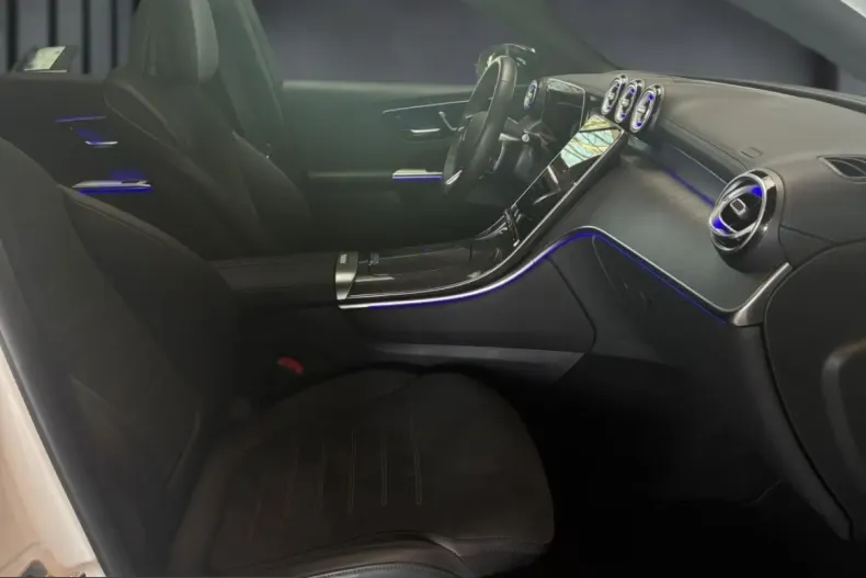 Mercedes-Benz GLC 300 (Clasa GLC) din 2024 cu 13.500 km - oferta MER203678 - foto 14