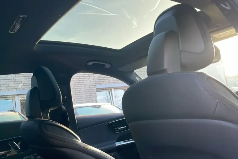 Mercedes-Benz GLC 300 (Clasa GLC) din 2024 cu 42.200 km - oferta MER203679 - foto 11