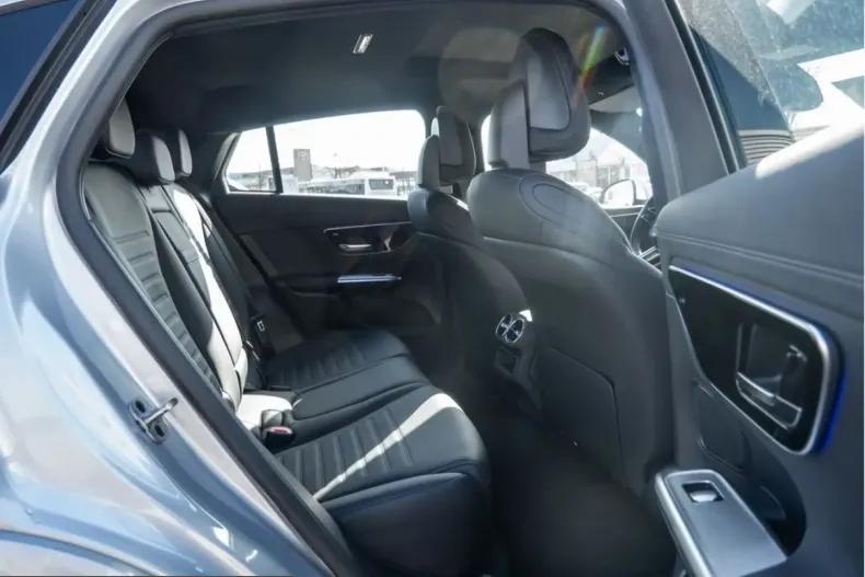 Mercedes-Benz GLC 300 (Clasa GLC) din 2024 cu 11.171 km - oferta MER203680 - foto 8