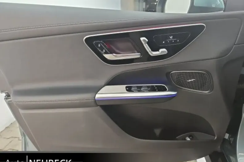 Mercedes-Benz GLC 63 AMG (Clasa GLC) din 2024 cu 6.900 km - oferta MER203681 - foto 12